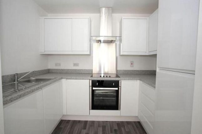 Flat 7, Luton photo 2