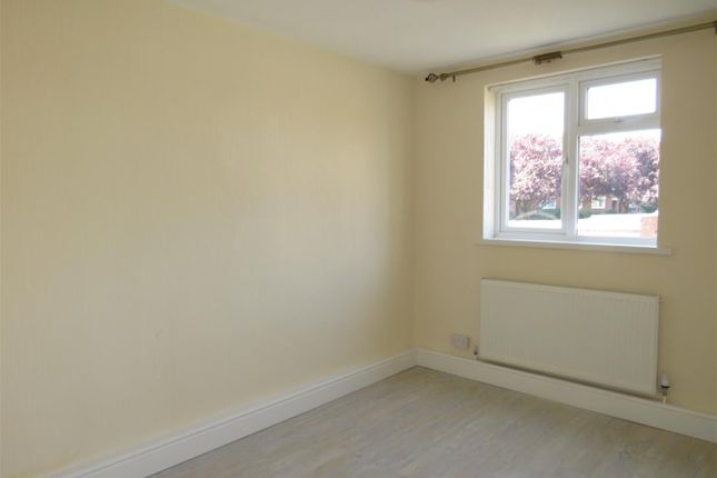 Flat 8a, Chipperfield Road, Birmingham photo 4