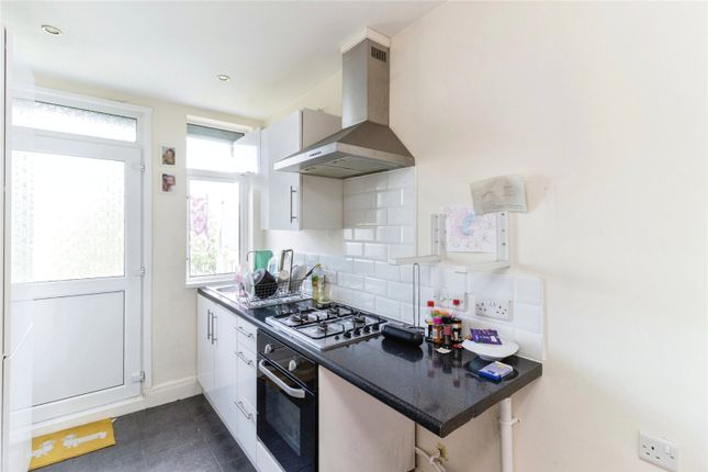 32B,, Princes Road East, Devon photo 2