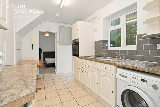 27, Hillside, Brighton photo 5