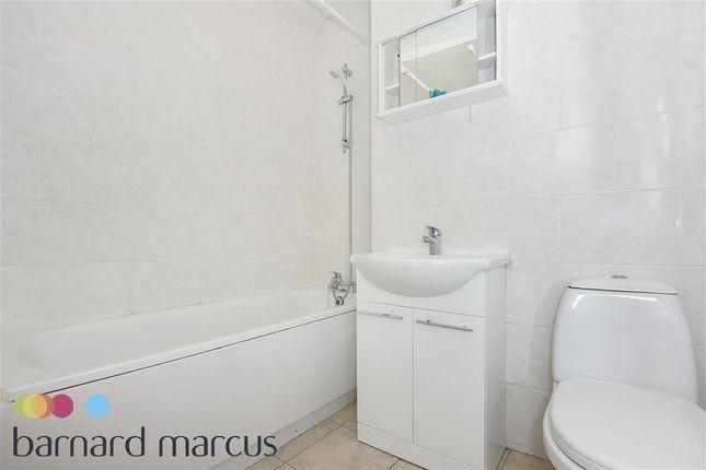 Property to rent in Oakview Gardens, London