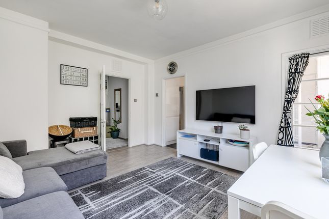 Thumbnail Flat to rent in Vermont Road, London