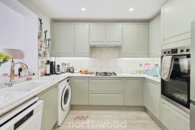 7, Pembroke Rise, Doncaster photo 3