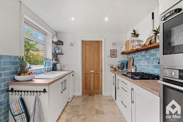 76, Marle Hill Parade, Cheltenham photo 3