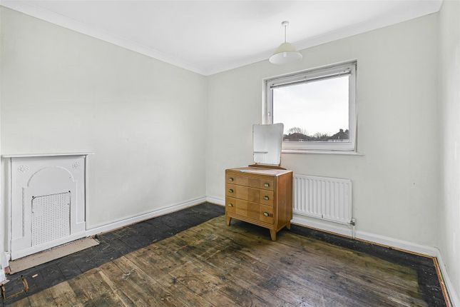 Terraced house for sale in Mowbray Road, Cambridge