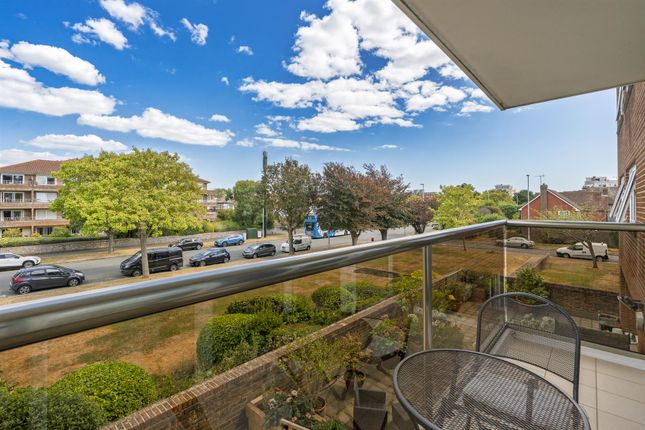 Cardinal Court, 42, Grand Avenue, Worthing photo 4