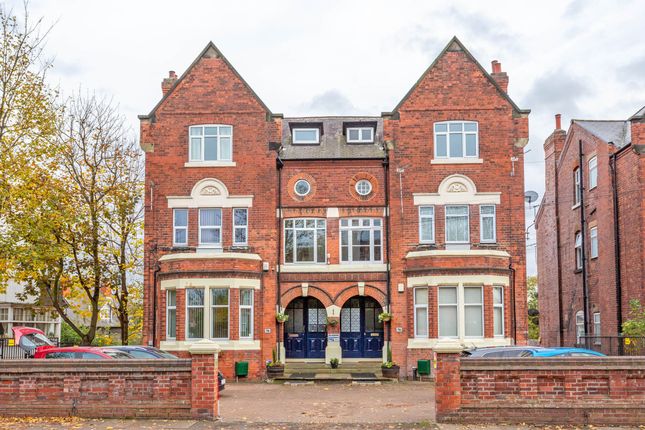 Flat for sale in Thorne Road, Town Moor, Doncaster