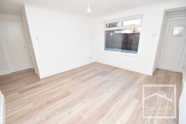 34 Schoolhouse Lane, Blantyre, Glasgow photo 3