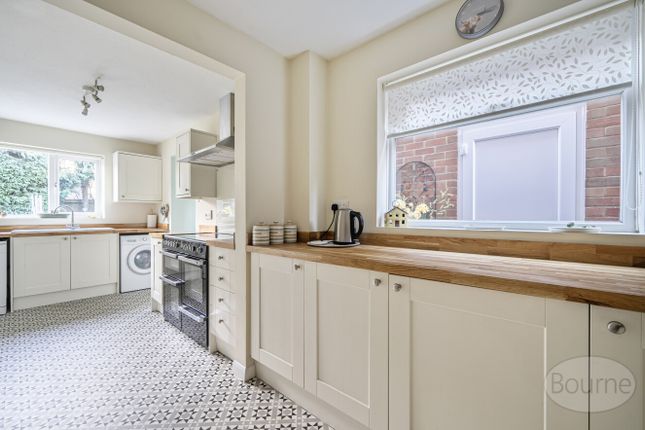 27, Vindomis Close, Holybourne photo 4