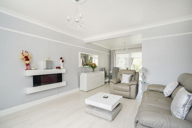 6 Barber Close, Sheffield photo 2