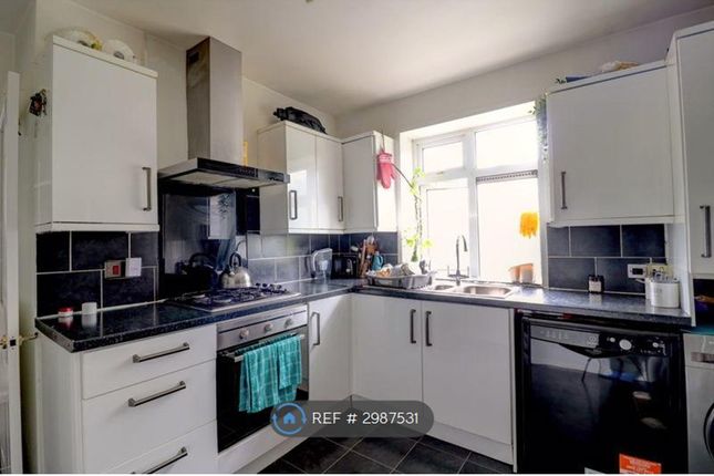 Duke Road, Barkingside photo 3