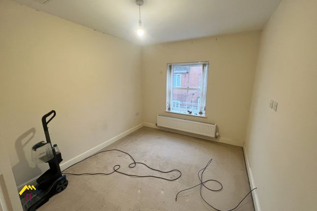 27, Rainbow Close, Thorne photo 5