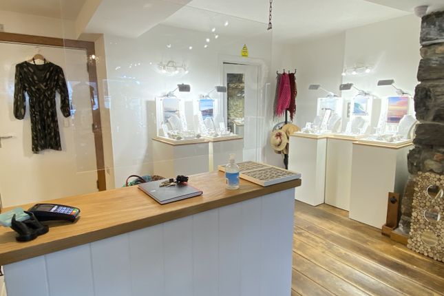 Flat for sale in With Shop Below, West End, Marazion