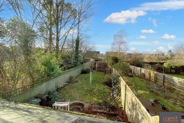 8, Larkhill, Wantage photo 2