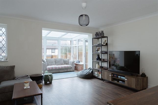 21, Oak End, Dorking photo 2