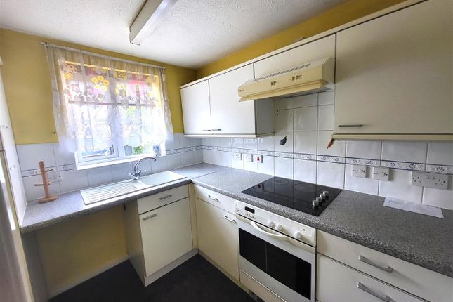 Thumbnail Semi-detached house to rent in Wildflower Way, Bedford