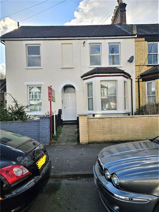 38C, Selby Road, London photo 3