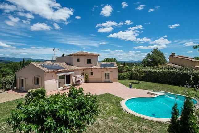 Thumbnail Villa for sale in St Esteve Janson, Aix En Provence Area, Provence - Var