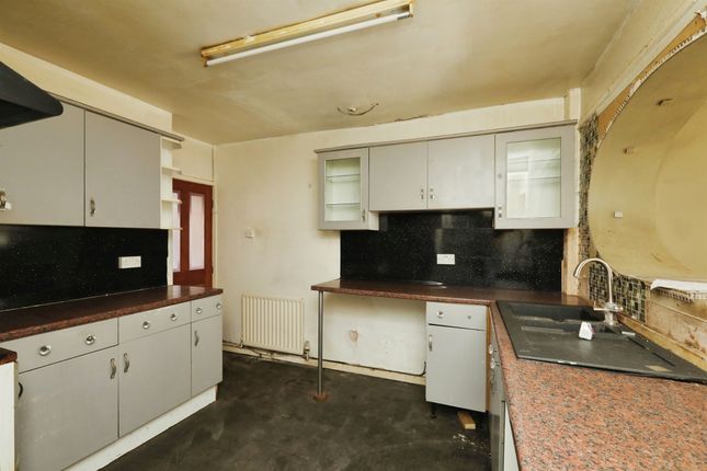76, Queen Street, Doncaster photo 4