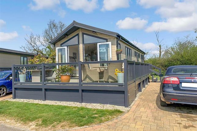 Thumbnail Mobile/park home for sale in Monkton Street, Monkton, Ramsgate, Kent