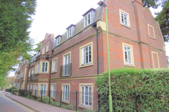 Property for sale in Esdaile Lane, Hoddesdon