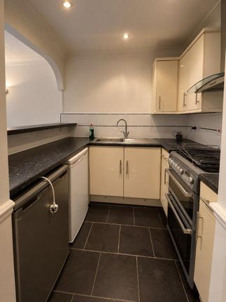 38, Maltby Drive, Enfield photo 3