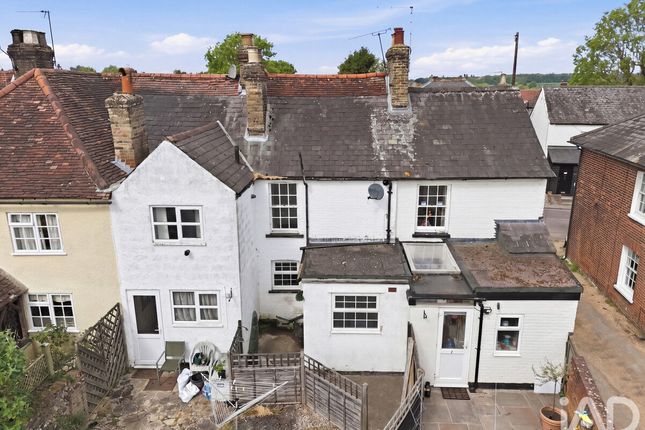 6, Priory Row, Widford photo 4