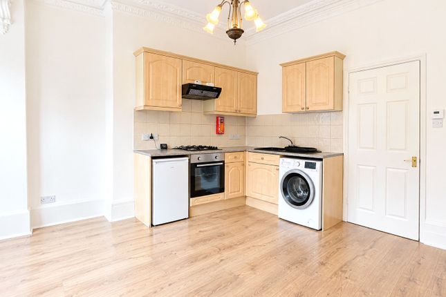 Flat 1, 7, Lysander Grove, London photo 4