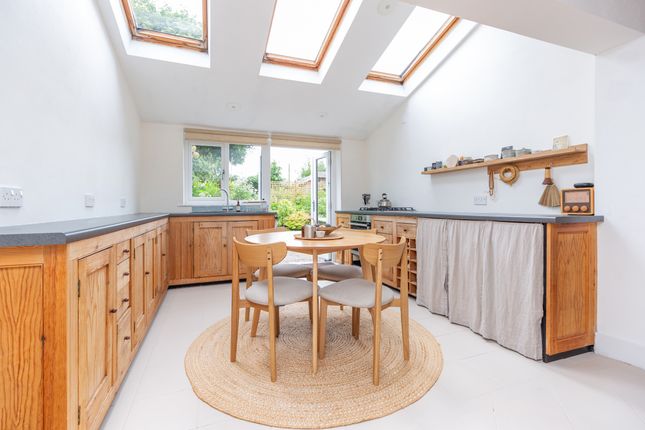 16 Bimport, Shaftesbury photo 4