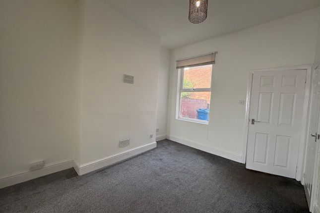39, Abbey Street, East Yorkshire photo 3
