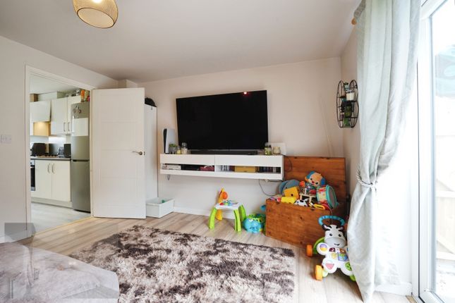 26, George Steele Avenue, Stoke-on-Trent photo 4