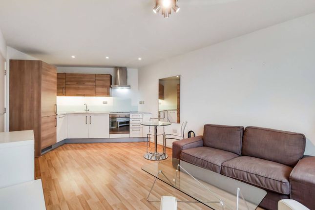 Thumbnail Flat to rent in Tyssen Street, Hackney, London