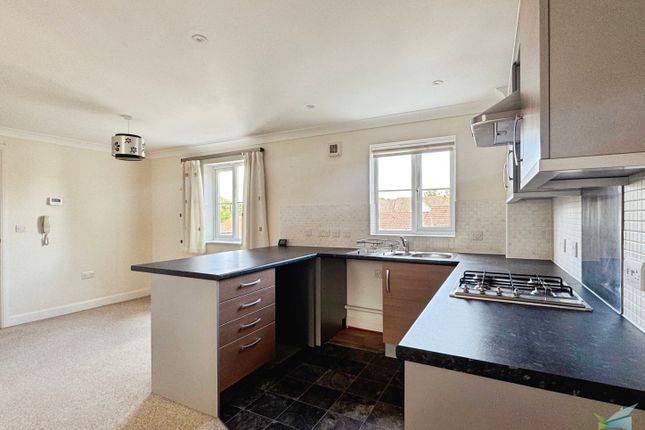 19, Running Foxes Lane, Ashford photo 4