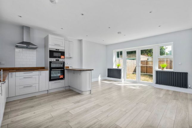 38A, Darwin Drive, Cambridge photo 2