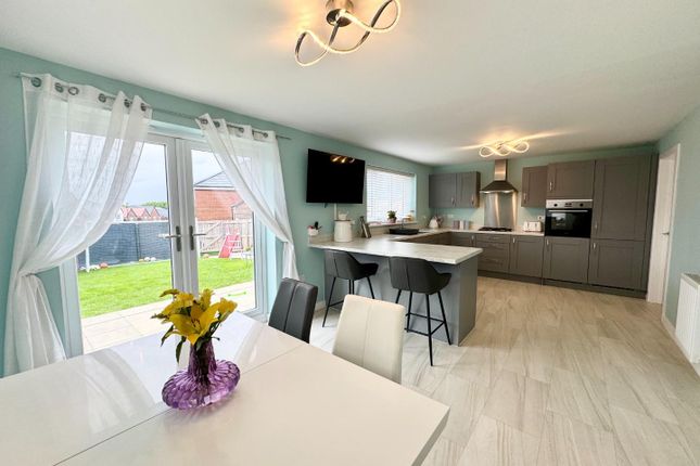 21, Glenmore Road, Middlesbrough photo 3