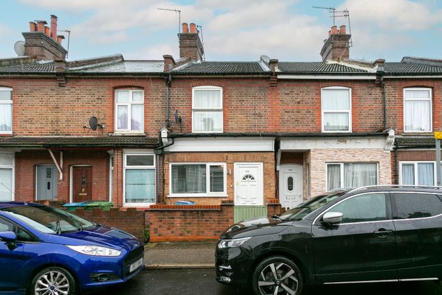 Thumbnail Terraced house to rent in Leavesden Road, Watford, Hertfordshire