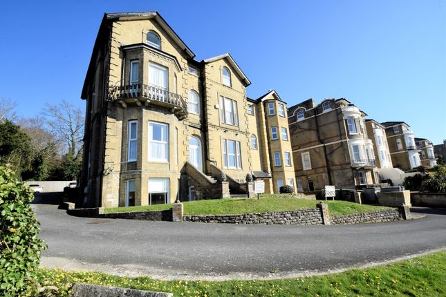 Thumbnail Flat to rent in West Hill Road, Ryde