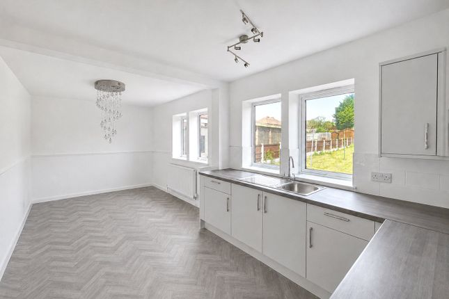 10, Cromford Road, Chesterfield photo 3