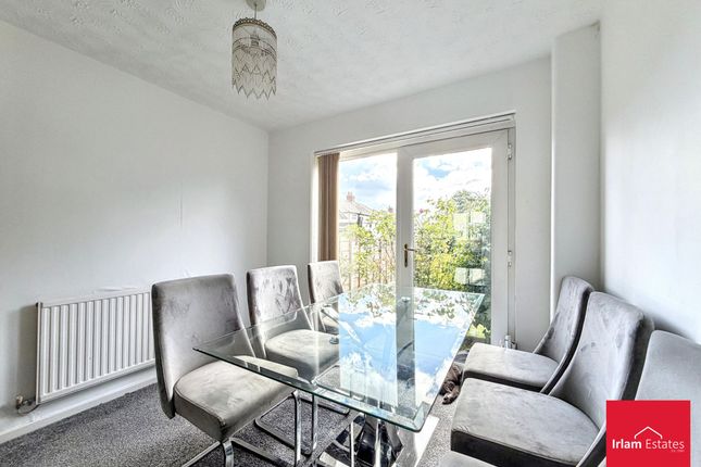 8 Broomehouse Avenue, Manchester photo 4