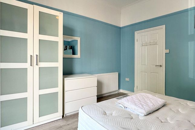 Ground Floor Flat, 11 Beechwood Road, Swansea, Swansea photo 3