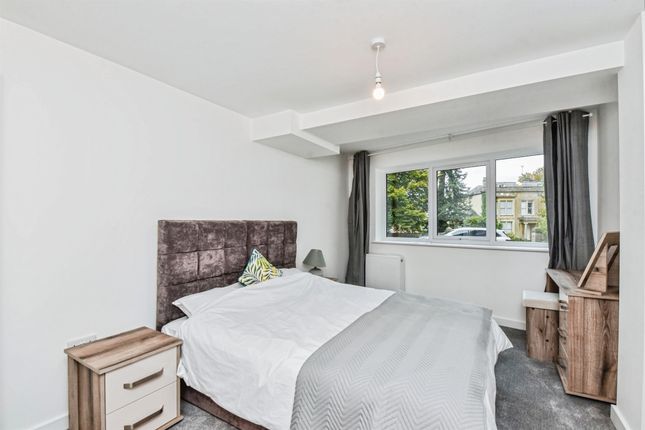 Flat 4, Vallis House, 57b, Vallis Road, Frome photo 3