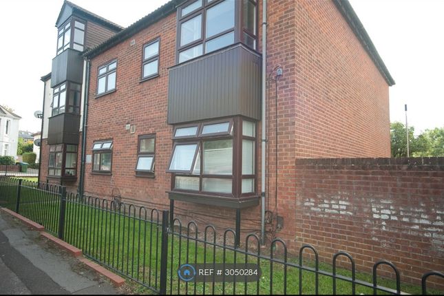 Flat  Cobden Dell, Bullar Road, Southampton photo 5