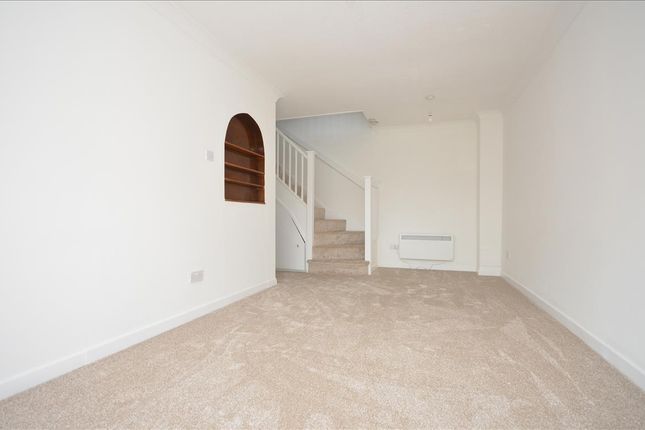 7, Mill Close, Raunds photo 3