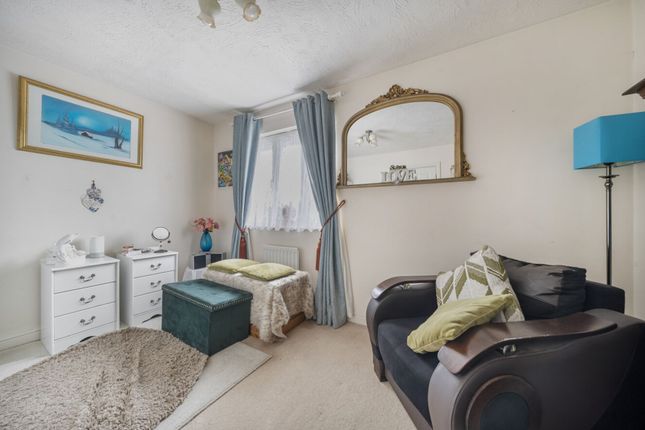 3 Pebble Cottages, Mill Park Road, Bognor Regis photo 2
