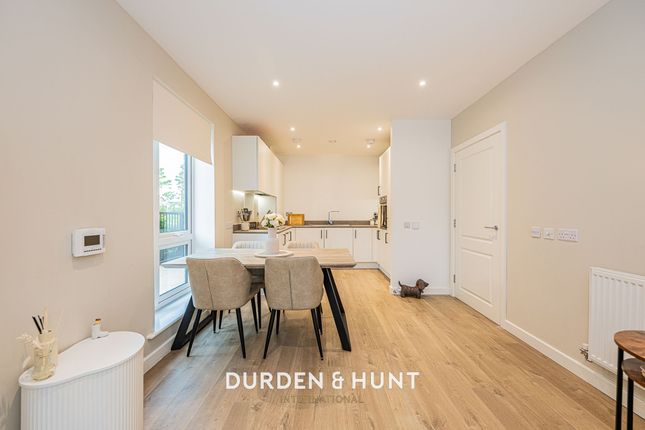 Flat 21, Bentley Court Finlay Gardens, Hornchurch photo 4