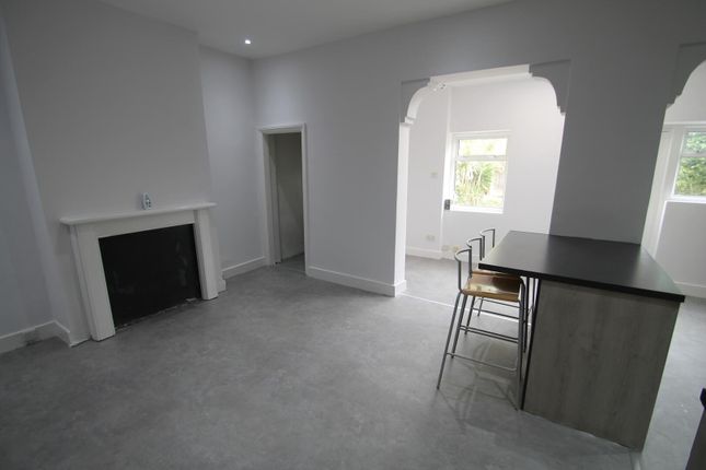 69, Park Road, Ilford photo 4