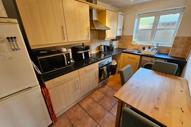 4, Saxe Court, Knowle, Fareham photo 3