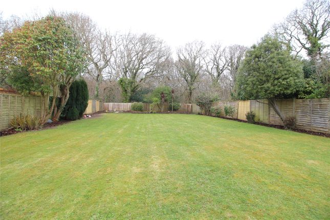 29, Velvet Lawn Road, New Milton photo 2