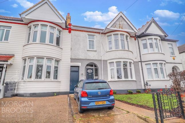 Thumbnail Room to rent in Ambleside Drive, Southend-On-Sea