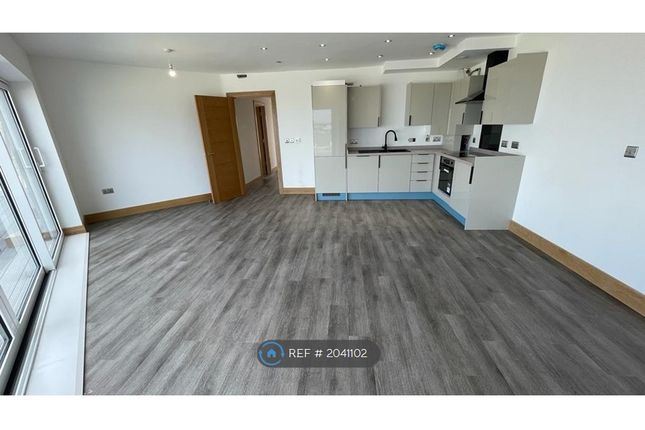 Thumbnail Flat to rent in High Street, Northfleet, Gravesend